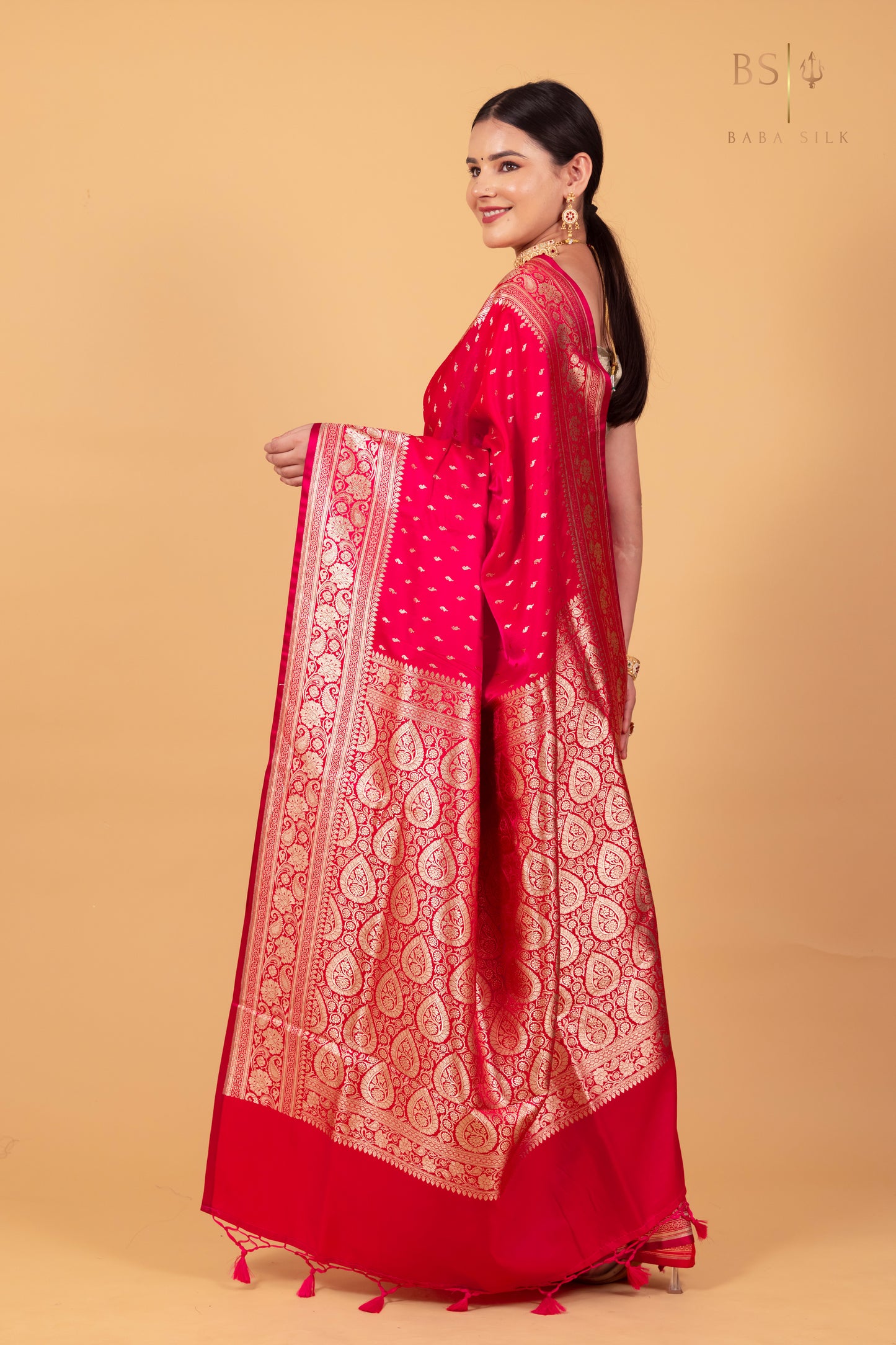 Pink Red Booti Banarasi Silk Saree